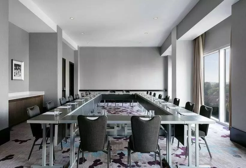 בית מלון כפרי Loews Atlanta