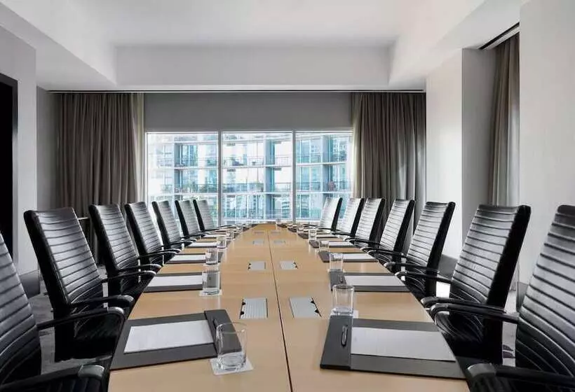 בית מלון כפרי Loews Atlanta