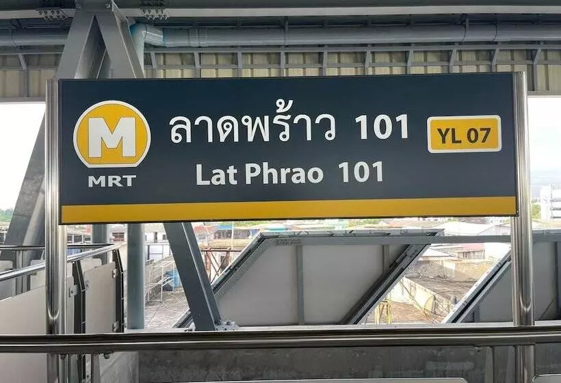 هتل Metro Point Bangkok