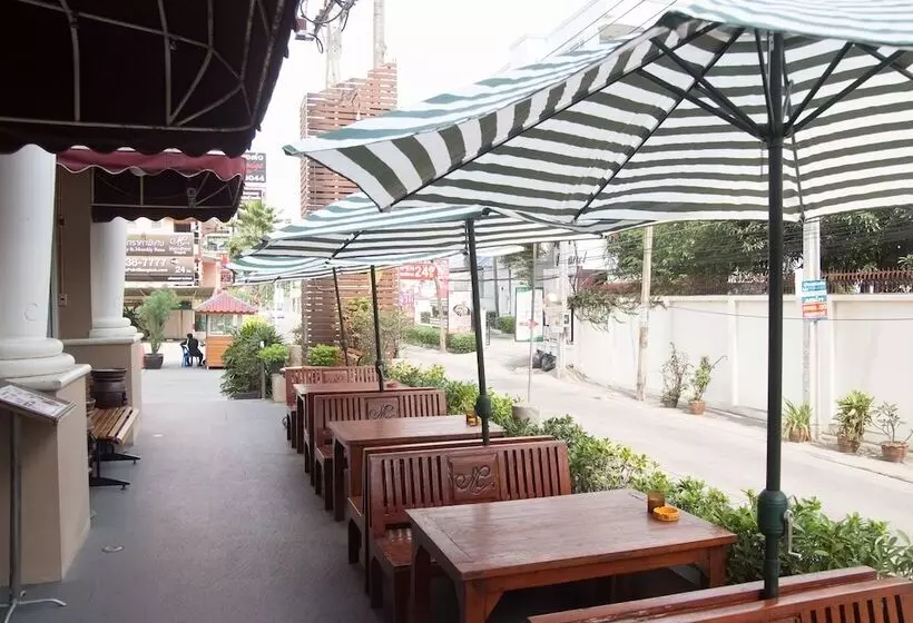 هتل Metro Point Bangkok