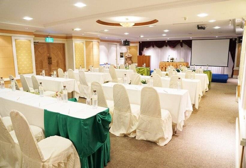 هتل Metro Point Bangkok