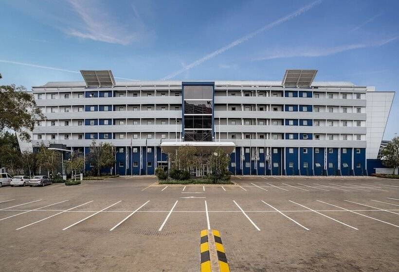 Protea Hotel By Marriott O R Tambo Airport