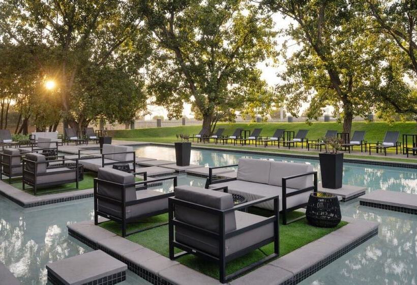 Protea Hotel By Marriott O R Tambo Airport