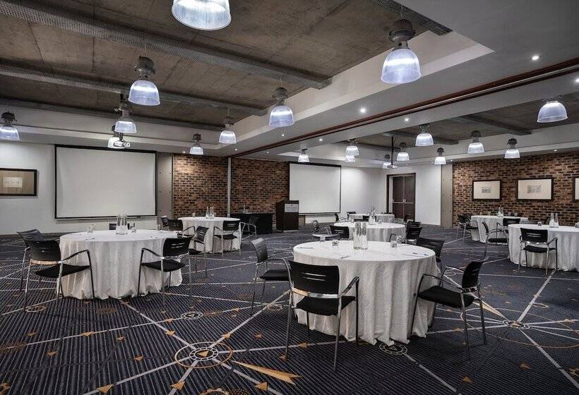 Protea Hotel By Marriott O R Tambo Airport