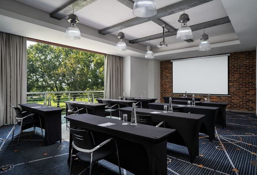 Protea Hotel By Marriott O R Tambo Airport