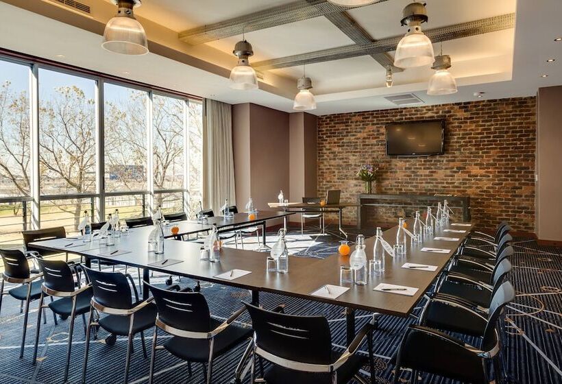 Protea Hotel By Marriott O R Tambo Airport