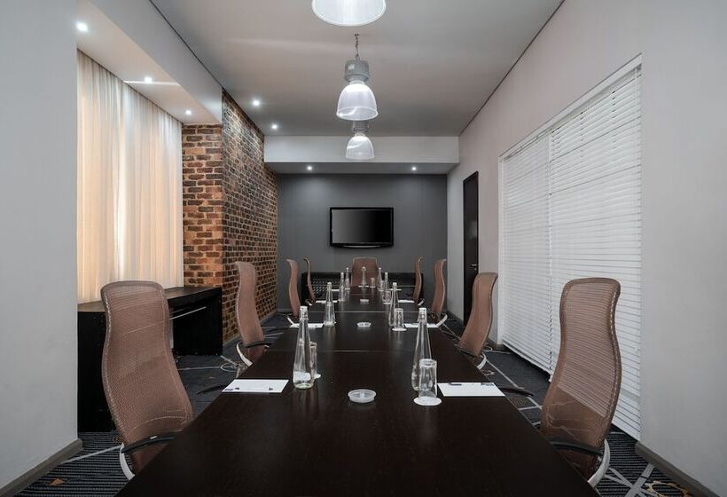 Protea Hotel By Marriott O R Tambo Airport