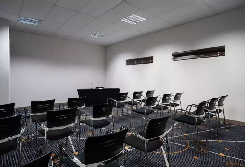 Protea Hotel By Marriott O R Tambo Airport