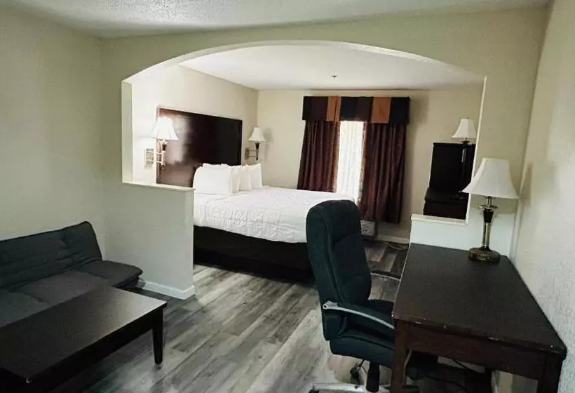 هتل Quality Inn And Suites Lafayette