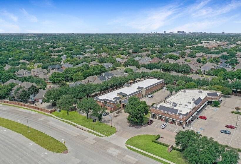 ホテル Quality Inn West Plano  Dallas