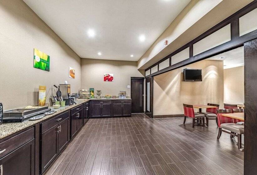 ホテル Quality Inn West Plano  Dallas