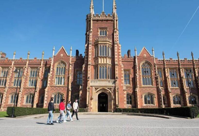 فندق Queens University Belfast   Elms Village   Hostel