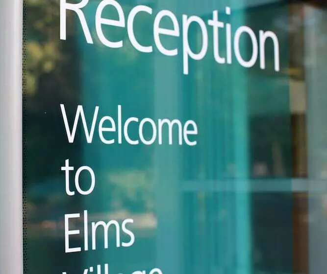 ホテル Queens University Belfast Elms Village Hostel