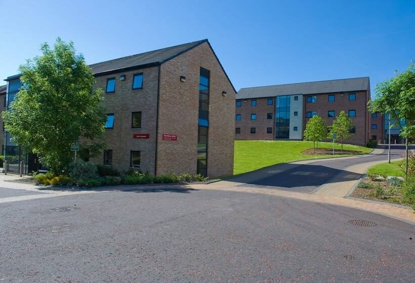 فندق Queens University Belfast   Elms Village   Hostel