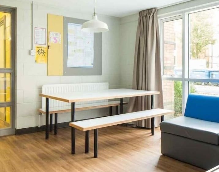 فندق Queens University Belfast   Elms Village   Hostel