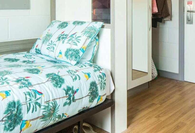 فندق Queens University Belfast   Elms Village   Hostel