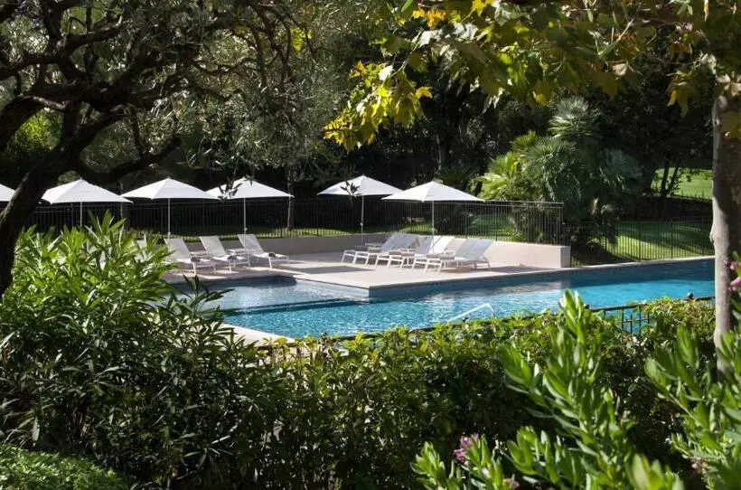 Hotelli Résidence Hôtelière 4 étoiles Les Mas Du Grand Vallon