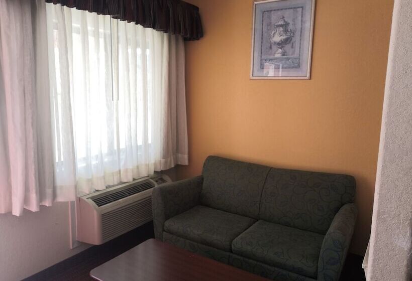 فندق Scottish Inn & Suites Iah West