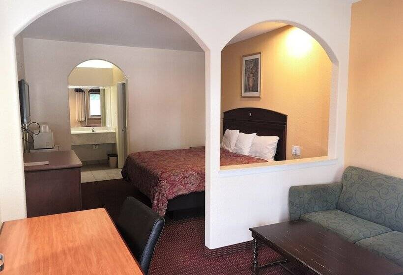 فندق Scottish Inn & Suites Iah West