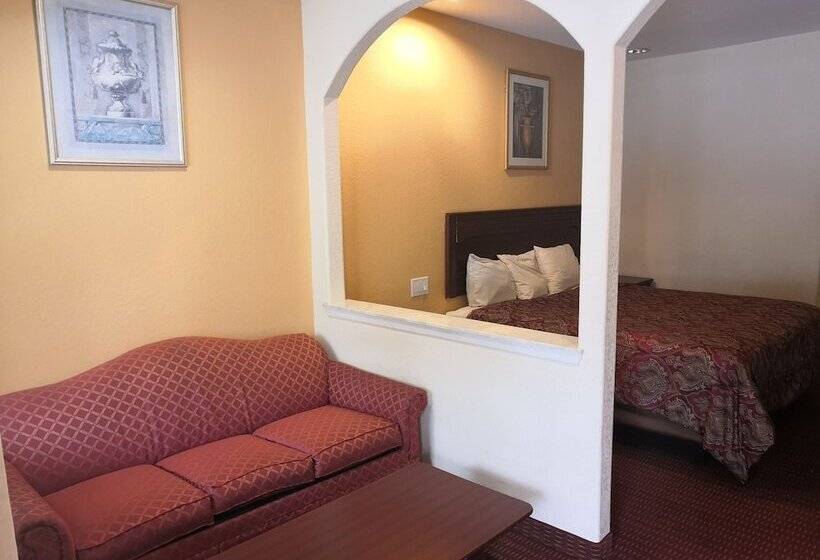 فندق Scottish Inn & Suites Iah West