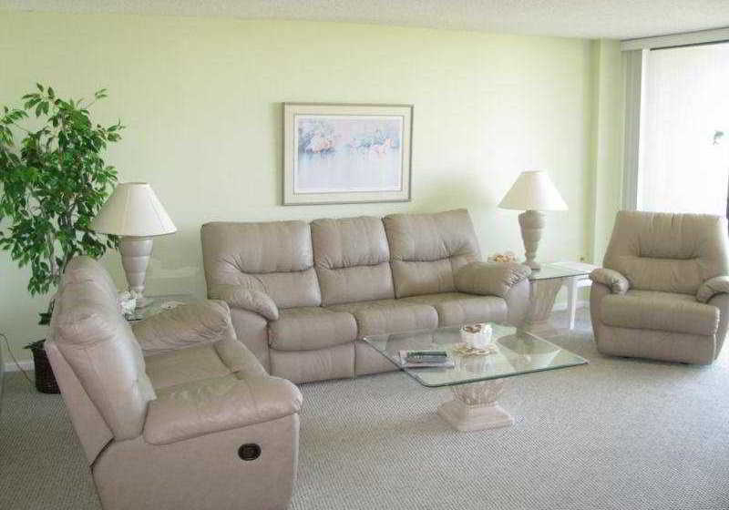 Отель Southsea Tower Apartments, Marco Island