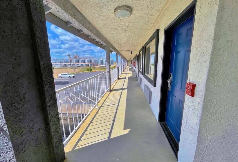 Surestay Hotel By Best Western Williams