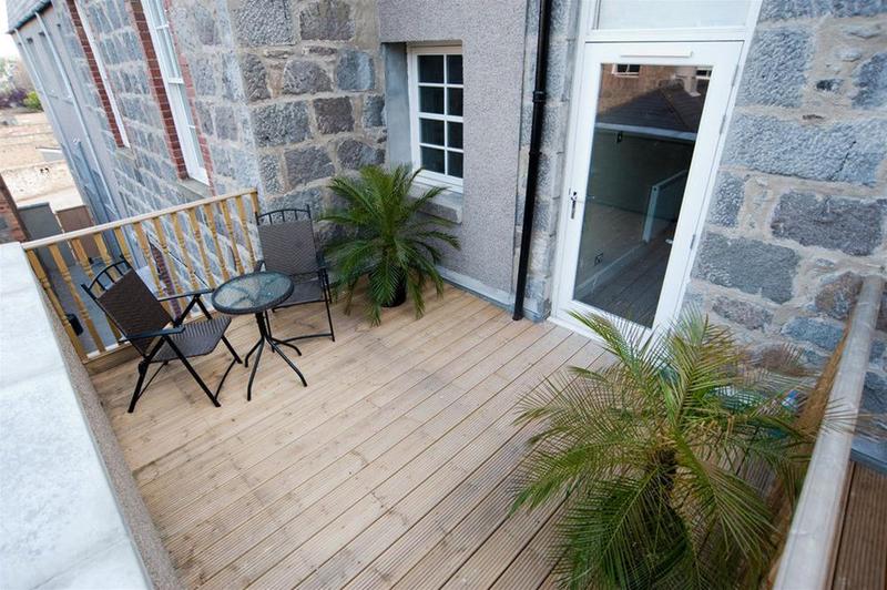 هتل The Craibstone Suites