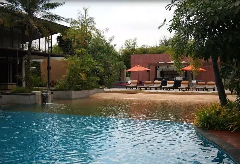 בית מלון כפרי The Lapa Hua Hin