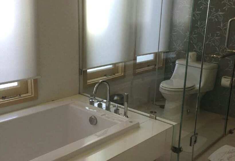 Hotel The Lapa Hua Hin