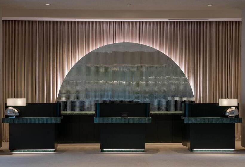 בית מלון כפרי W Hollywood