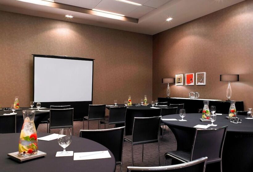 בית מלון כפרי W Hollywood