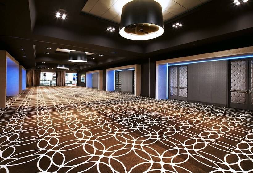 בית מלון כפרי W Hollywood