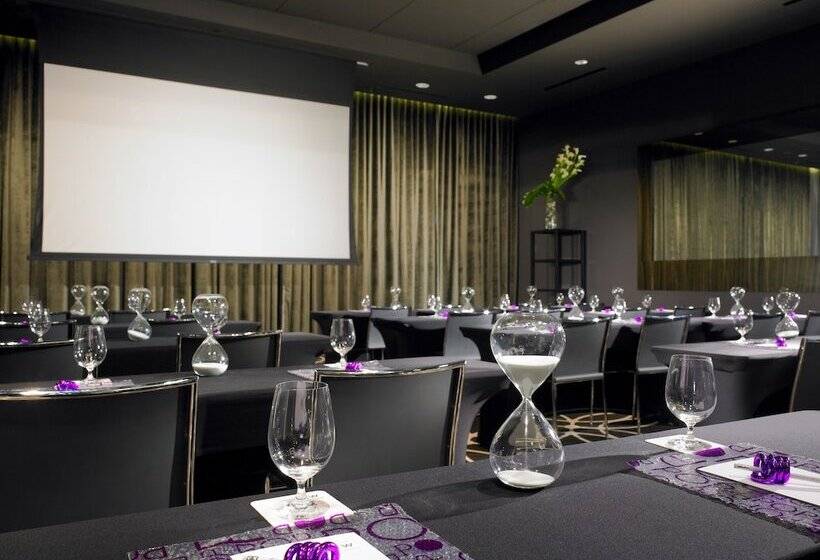 בית מלון כפרי W Hollywood