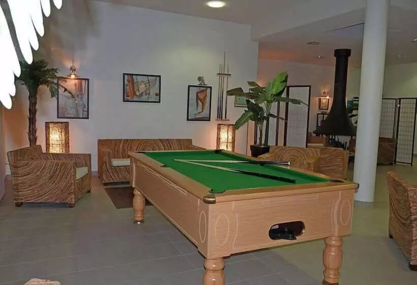 住所 Lagrange Vacances Le Hameau De Peemor Pen