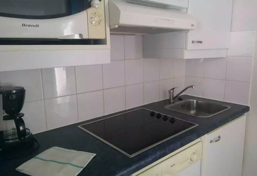 住所 Lagrange Vacances Le Hameau De Peemor Pen