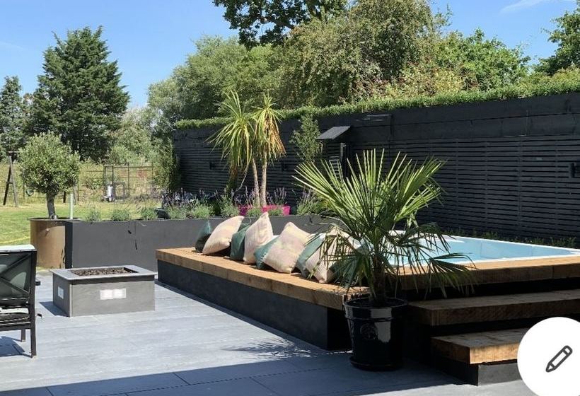 فندق ريفى Immaculate 6bed House Chichester Goodwood Pool