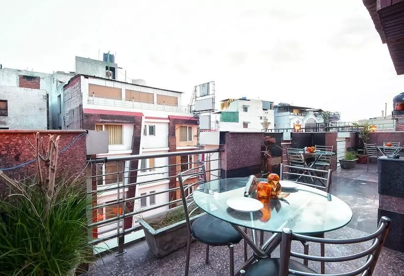 هتل Aura New Delhi Railway Station