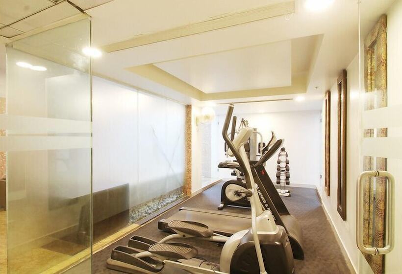 هتل Aura New Delhi Railway Station