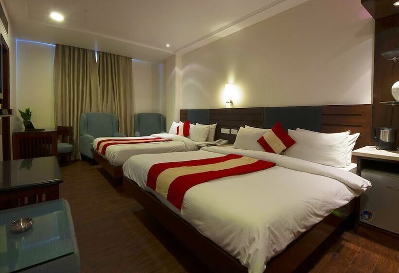 هتل Aura New Delhi Railway Station