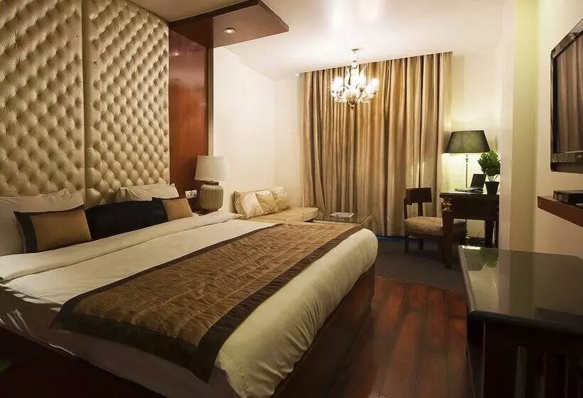 هتل Aura New Delhi Railway Station