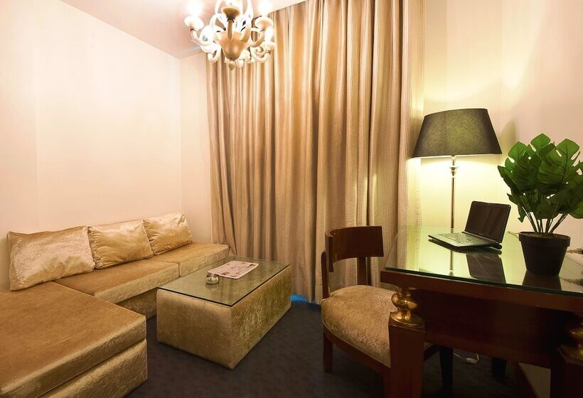 هتل Aura New Delhi Railway Station