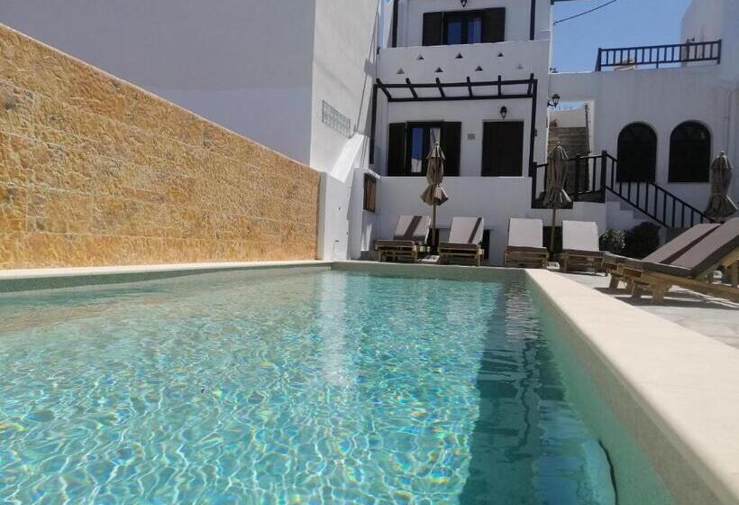 Christina Hotel, Adults Only, Heated Salt Water Pool