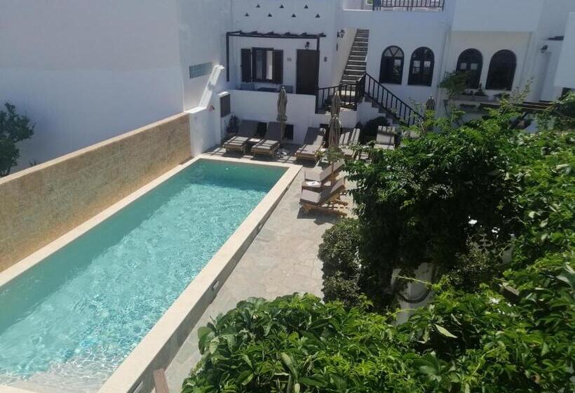 Christina Hotel, Adults Only, Heated Salt Water Pool