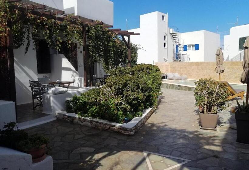 Christina Hotel, Adults Only, Heated Salt Water Pool