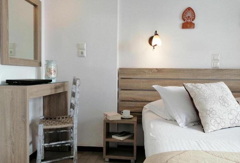 Christina Hotel, Adults Only, Heated Salt Water Pool