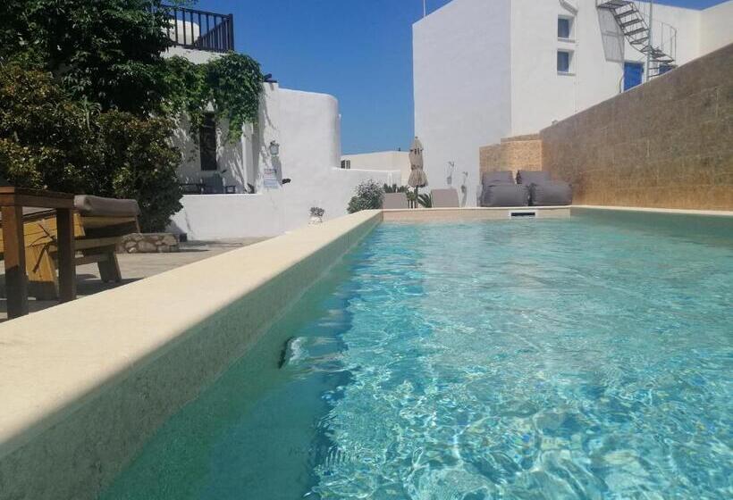 Christina Hotel, Adults Only, Heated Salt Water Pool