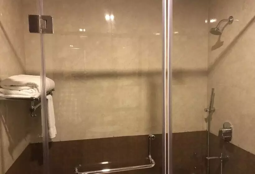 Hotel Claremont Kny