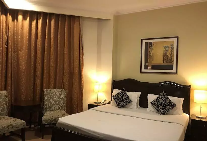 Hotel Claremont Kny