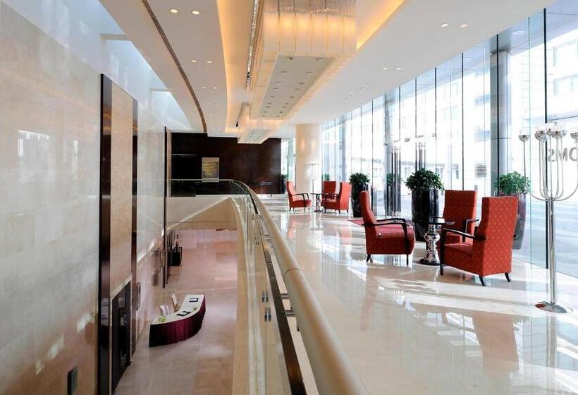 هتل Hong Kong Skycity Marriott