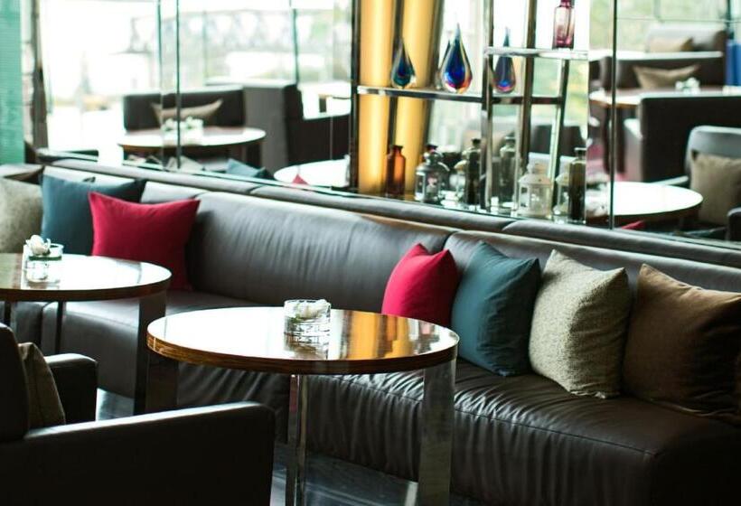 هتل Hong Kong Skycity Marriott